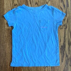 Blue with whale Vineyard Vines t-shirt, size 7-8. Great condition, ships quickly